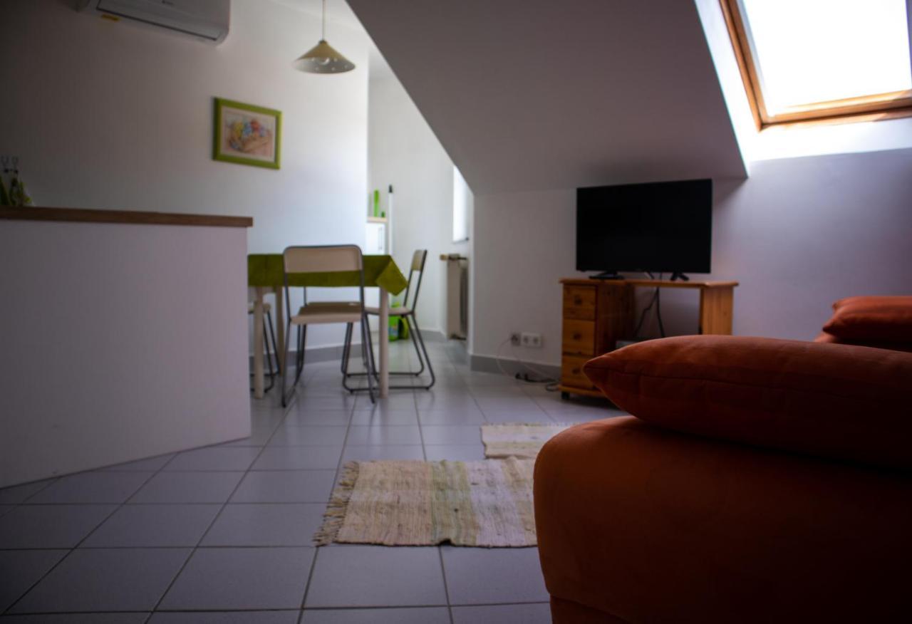 Nefelejcs Apartmanhaz Gyenesdiás Extérieur photo