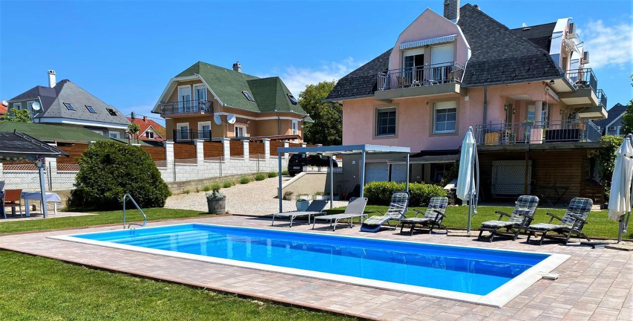 Nefelejcs Apartmanhaz Gyenesdiás Extérieur photo