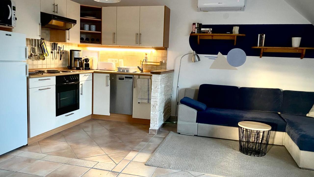 Nefelejcs Apartmanhaz Gyenesdiás Extérieur photo