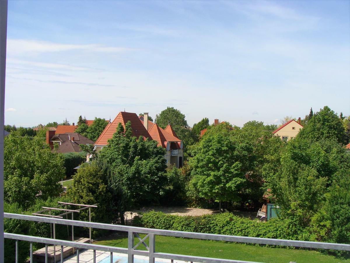 Nefelejcs Apartmanhaz Gyenesdiás Chambre photo